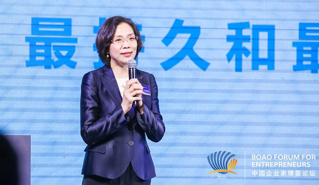 哈爾濱市文化廣電和旅游局黨組書記、局長(zhǎng)蘭峰 主題演講