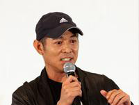 李連杰:企業(yè)家們應(yīng)該想一想如何讓社會找到健康快樂