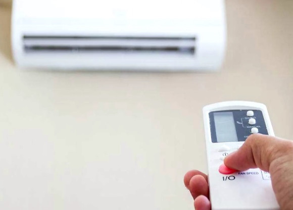 在空調(diào)環(huán)境待久了，會(huì)得皮膚病嗎？