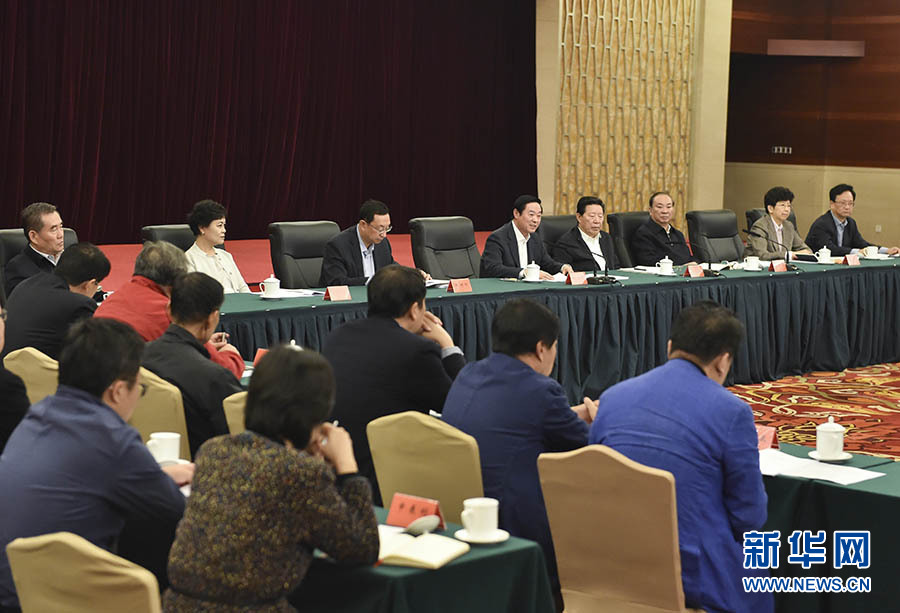 10月10日，在習(xí)近平總書記主持召開文藝工作座談會并發(fā)表重要講話兩周年之際，中宣部在北京召開繁榮文藝創(chuàng)作經(jīng)驗(yàn)交流會。中共中央政治局委員、中央書記處書記、中宣部部長劉奇葆出席會議并講話。新華社記者高潔攝