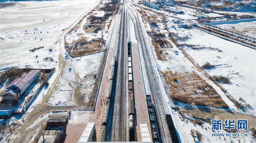 （圖片故事）（6）草原上的&ldquo;便民巴士&rdquo;