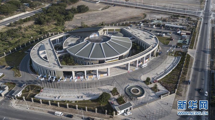 （新華全媒頭條&middot;圖文互動）（3）特稿：深化周邊友好　共促亞太繁榮&mdash;&mdash;寫在習近平主席出席亞太經合組織第二十六次領導人非正式會議，對巴布亞新幾內亞、文萊和菲律賓進行國事訪問并在巴新同建交太平洋島國領導人會晤之際