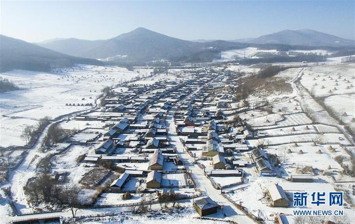 （在習(xí)近平新時(shí)代中國(guó)特色社會(huì)主義思想指引下&mdash;&mdash;新時(shí)代新作為新篇章&middot;圖文互動(dòng)）（1）三年，從無名小屯到聲名遠(yuǎn)播&mdash;&mdash;這個(gè)&ldquo;雪鄉(xiāng)&rdquo;是如何做到的？