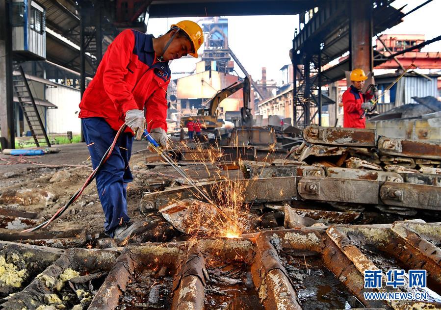 （新華全媒頭條&middot;圖文互動(dòng)）（1）攻堅(jiān)，為了美麗中國(guó)&mdash;&mdash;黨的十八大以來(lái)污染防治紀(jì)實(shí)