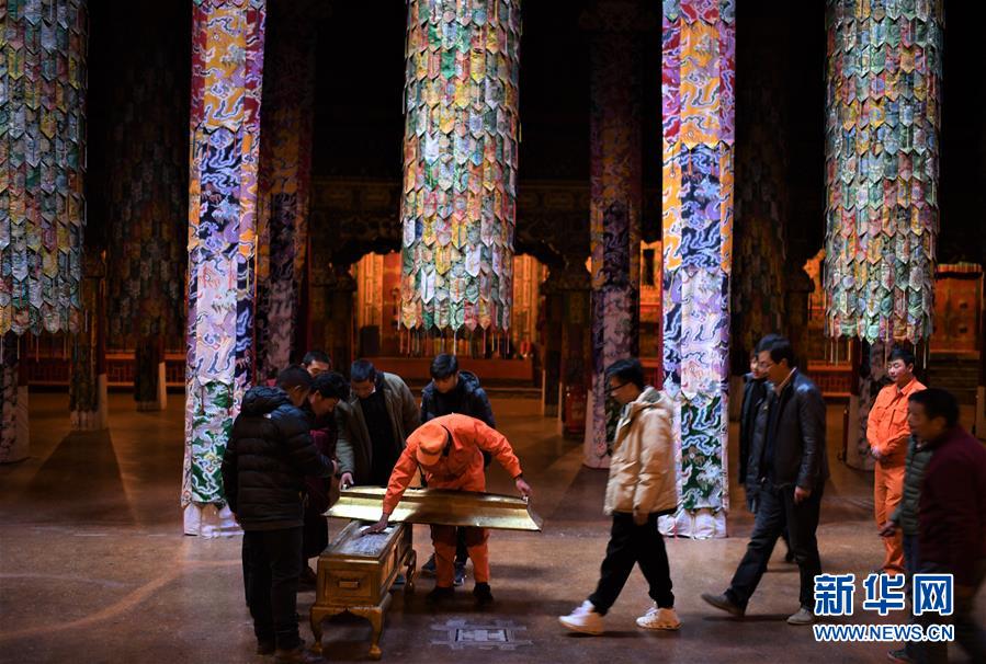 (西藏民主改革60周年·圖文互動(dòng))(2)布達(dá)拉宮守護(hù)者的一天