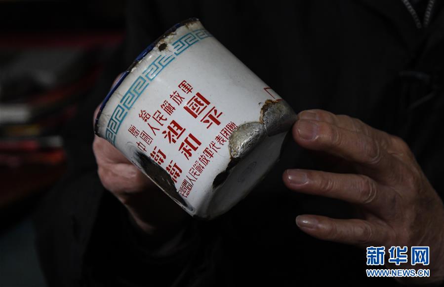 （新華全媒頭條&middot;圖文互動(dòng)）（6）英雄無(wú)言&mdash;&mdash;95歲老黨員張富清的本色人生