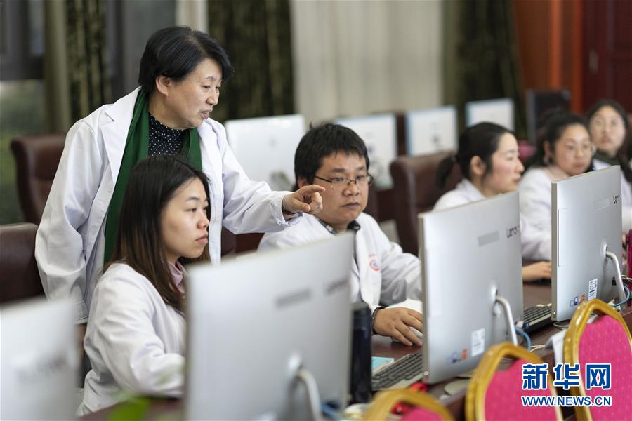 （愛國情 奮斗者&middot;圖文互動）（2）海歸博士孫小蓉：用&ldquo;蘭丁&rdquo;助婦女遠(yuǎn)離宮頸癌陰影