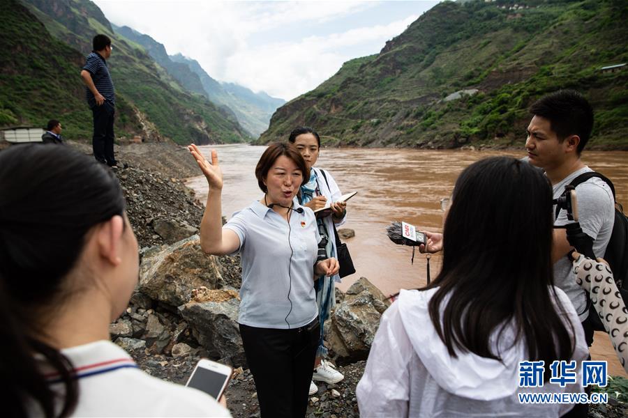 （新華全媒頭條&middot;壯麗70年&middot;奮斗新時代&mdash;&mdash;記者再走長征路&middot;圖文互動）（6）前進，向著光明的方向&mdash;&mdash;尋訪金沙江畔紅色印記