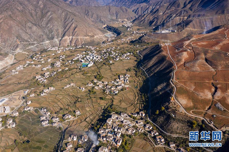 (圖文互動(dòng))(6)香巴拉并不遙遠(yuǎn)——寫(xiě)在潔白的現(xiàn)代藏鄉(xiāng)