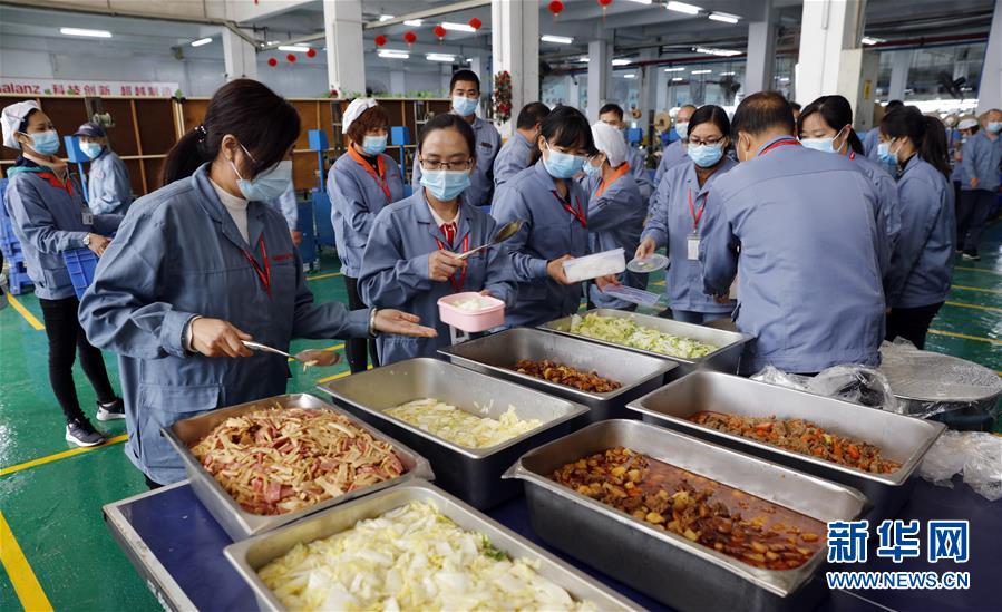 （來自經(jīng)濟(jì)前沿的故事&middot;企業(yè)復(fù)工復(fù)產(chǎn)&middot;圖文互動）（2）&ldquo;這次復(fù)工終生難忘&rdquo;&mdash;&mdash;廣東格蘭仕安全員復(fù)工記 