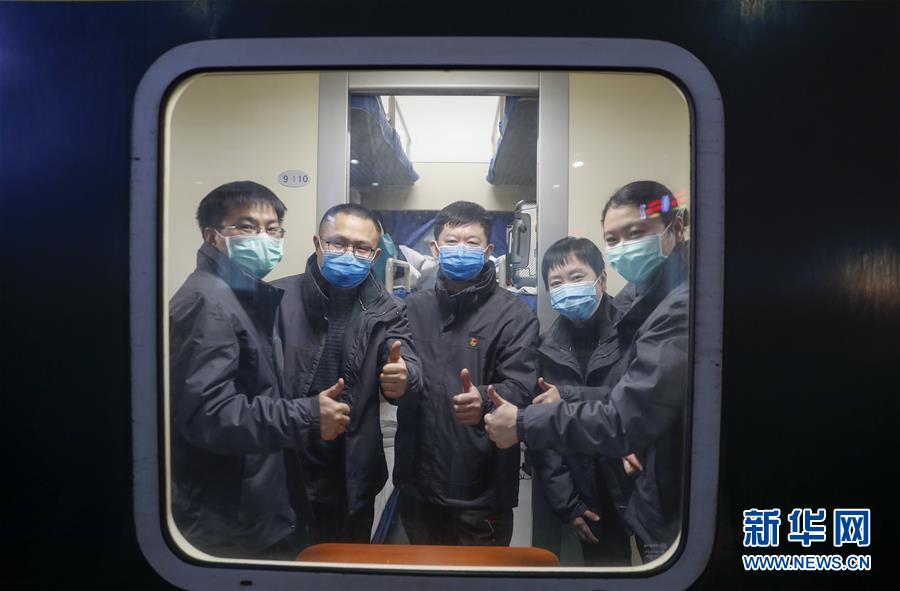 （聚焦疫情防控&middot;對口支援19省份在奮戰(zhàn)&middot;圖文互動）（1）&ldquo;當我們摘下口罩，看到彼此勝利的微笑&rdquo;&mdash;&mdash;重慶對口支援孝感市抗擊疫情紀實