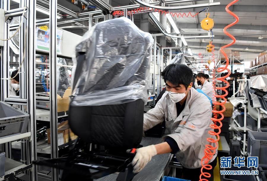 （圖文互動）（7）&ldquo;春天到了，熟悉的生活正在慢慢回來&rdquo;&mdash;&mdash;陜西多地復(fù)產(chǎn)復(fù)工一線見聞