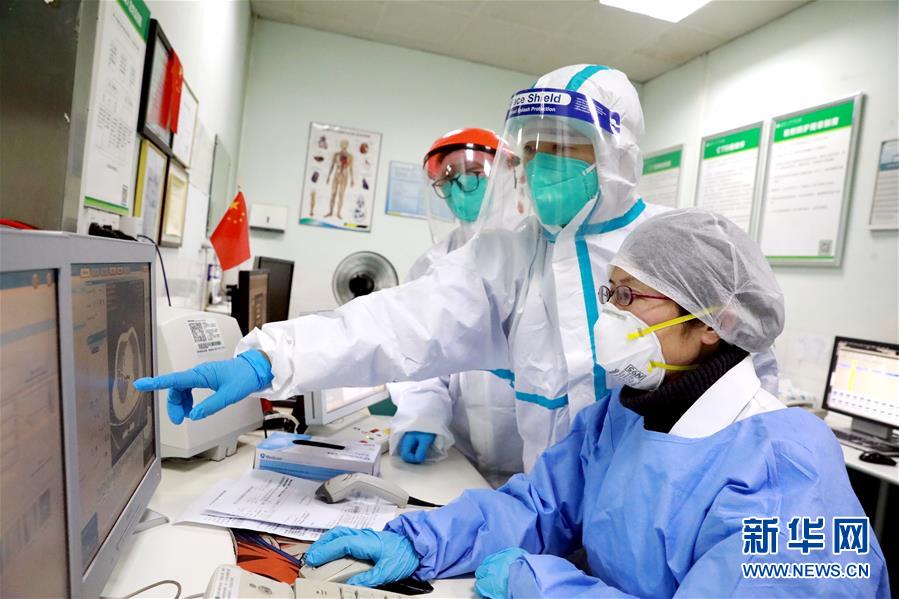 （新華全媒頭條&middot;習近平致敬的戰(zhàn)&ldquo;疫&rdquo;英雄&middot;武漢人民篇&middot;圖文互動）（6）壯哉，大武漢&mdash;&mdash;獻給英雄的武漢人民