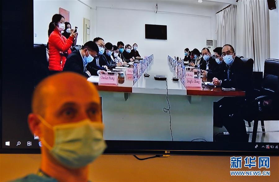 （聚焦疫情防控&middot;圖文互動(dòng)）（13）分秒必爭(zhēng)！一切為了治病救人&mdash;&mdash;中國抗疫生命至上的生動(dòng)實(shí)踐