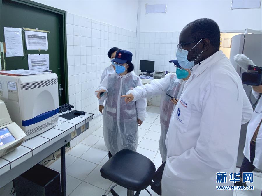 （新華全媒頭條&middot;圖文互動(dòng)）（13）&ldquo;始終把人民群眾生命安全和身體健康放在第一位&rdquo;&mdash;&mdash;中國(guó)抗疫彰顯&ldquo;生命至上、人民至上&rdquo;理念