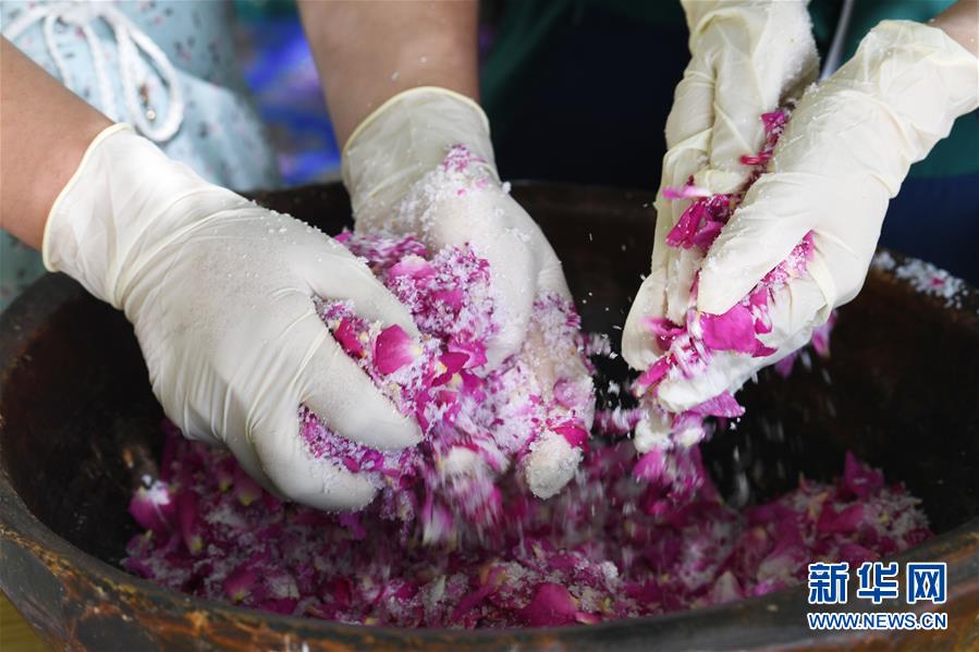 （決戰(zhàn)決勝脫貧攻堅(jiān)&middot;聚焦三區(qū)三州&middot;圖文互動）（4）號角聲里看于田&mdash;&mdash;來自庫爾班大叔故鄉(xiāng)的脫貧報(bào)告