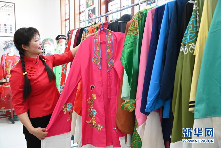 (新華全媒頭條·圖文互動)(3)沿著習(xí)近平總書記考察時(shí)的“非遺”足跡