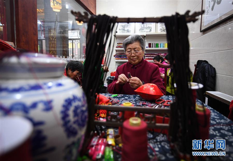 (新華全媒頭條·圖文互動)(9)沿著習(xí)近平總書記考察時(shí)的“非遺”足跡