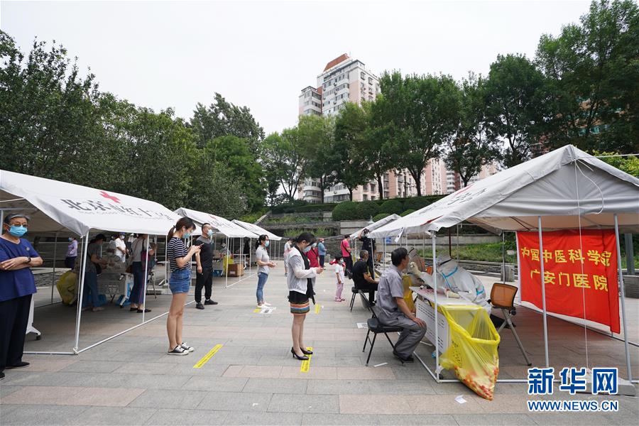 （新華全媒頭條&middot;圖文互動）（5）首都再戰(zhàn)&ldquo;疫&rdquo;，難忘40天&mdash;&mdash;寫在北京應急響應級別降級之際 