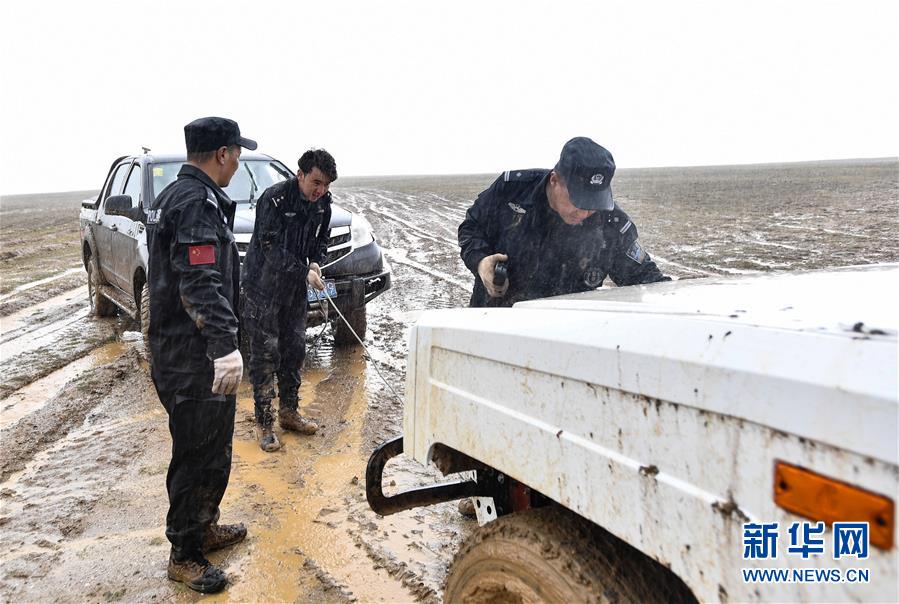 （圖文互動）（4）記者手記：可可西里，&ldquo;挪&rdquo;向&ldquo;藏羚羊大產(chǎn)房&rdquo;的14個半小時