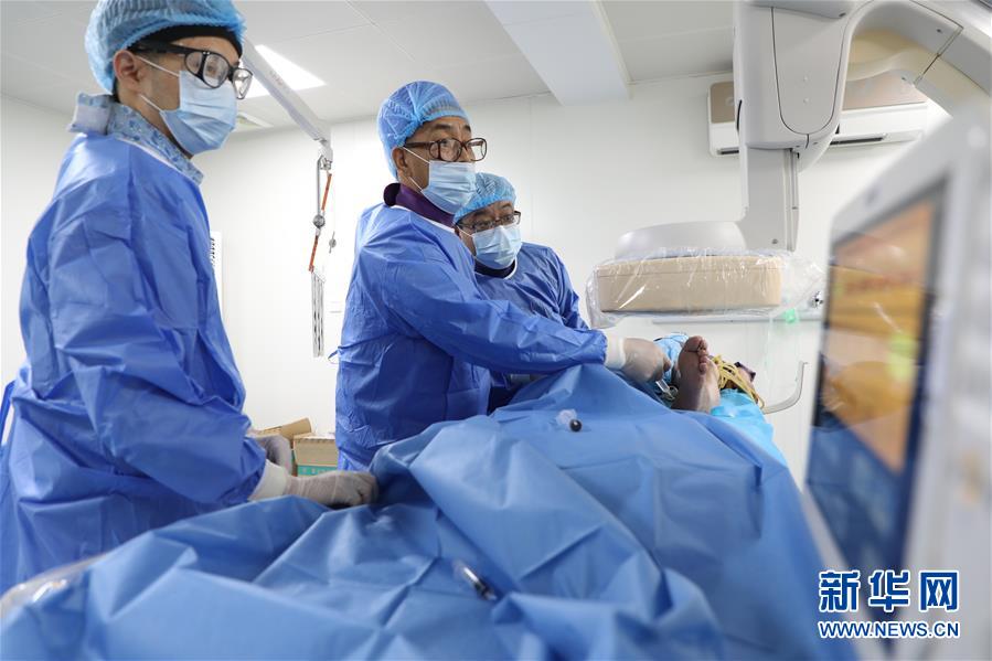 （圖文互動）（4）身披&ldquo;重甲&rdquo;來&ldquo;繡花&rdquo;&mdash;&mdash;醫(yī)院中的&ldquo;鉛衣醫(yī)生&rdquo;