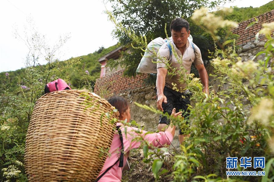（防汛抗洪&middot;圖文互動）（8）七夕前夜，為莫諾村架起&ldquo;生命之橋&rdquo;
