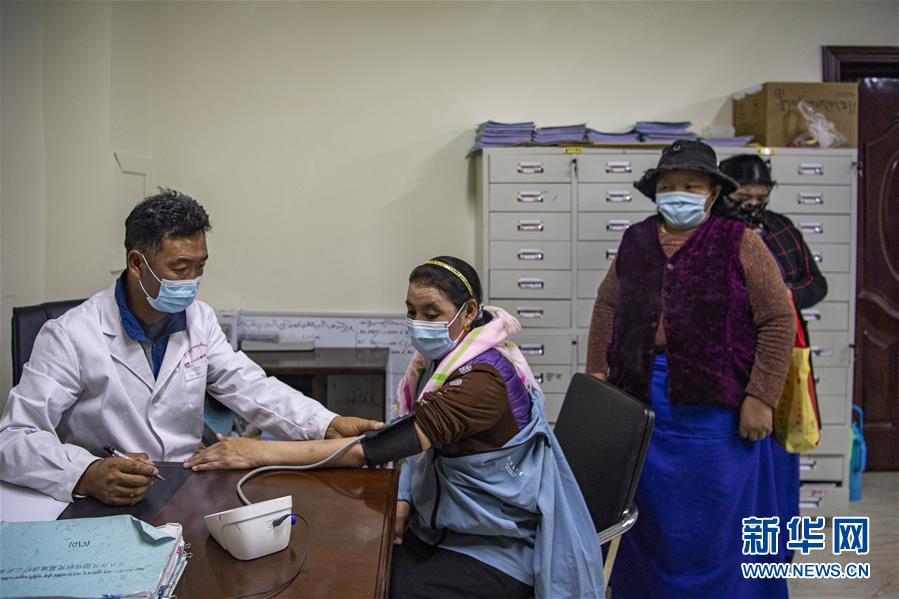 （新華全媒頭條&middot;走向我們的小康生活&middot;圖文互動(dòng)）（6）扎西德勒，我們的新家園&mdash;&mdash;西藏易地扶貧搬遷搬出幸福美好新生活