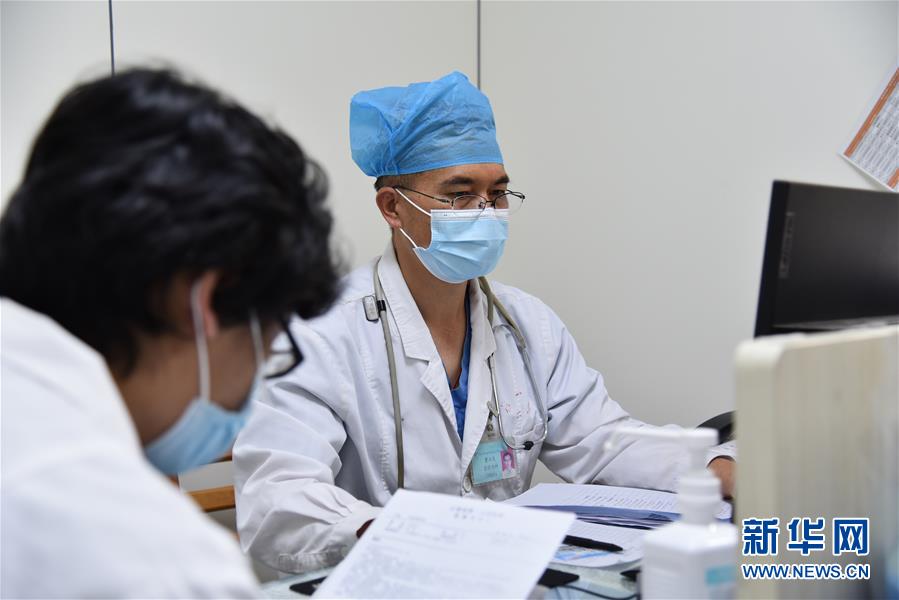 （圖文互動(dòng)）（4）醫(yī)療服務(wù)&ldquo;不打烊&rdquo;&mdash;&mdash;國(guó)慶假期醫(yī)院走訪見(jiàn)聞