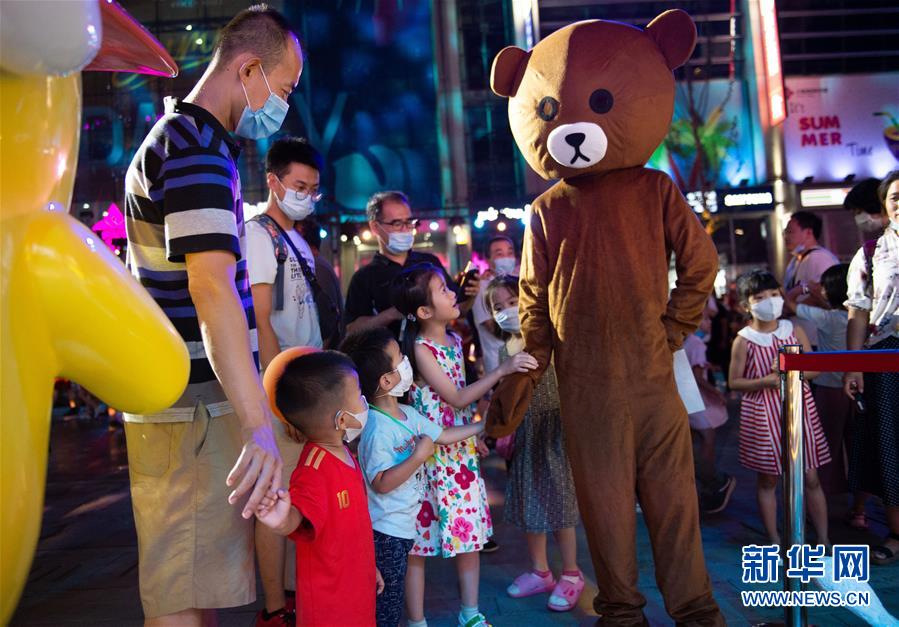 (新華全媒頭條·圖文互動)(2)北京“六穩(wěn)”“六保”工作一線實錄