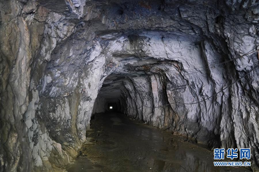 （新華全媒頭條&middot;圖文互動(dòng)）（8）&ldquo;石山王國(guó)&rdquo;筑路記