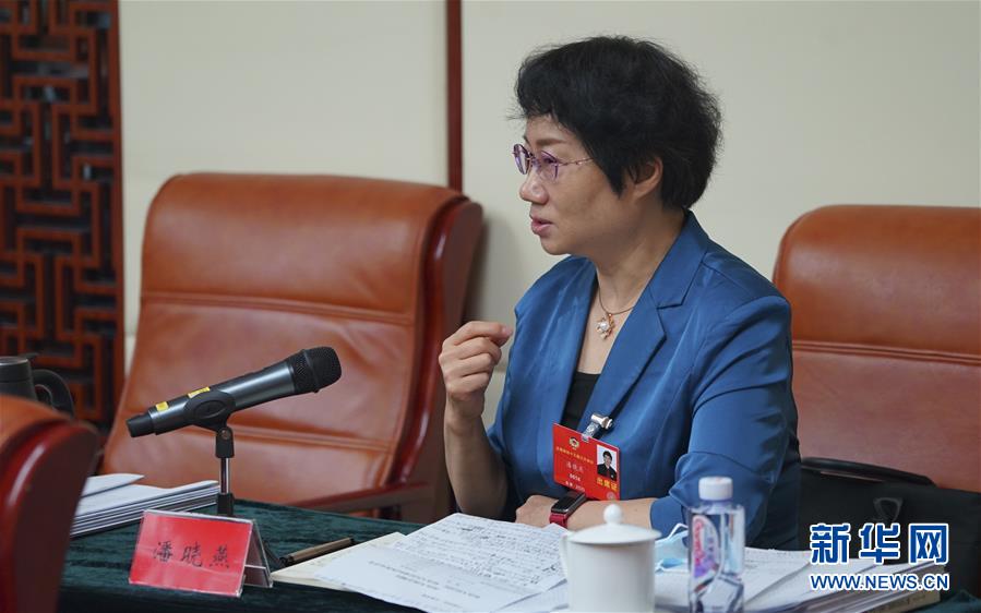 （兩會&middot;熱點畫報）（4）代表委員聚焦民法典草案