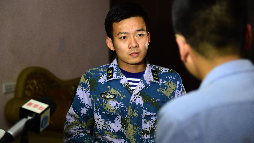 90后潛水員官東：&ldquo;在最危急的那一刻，我只想著趕緊救人&rdquo;