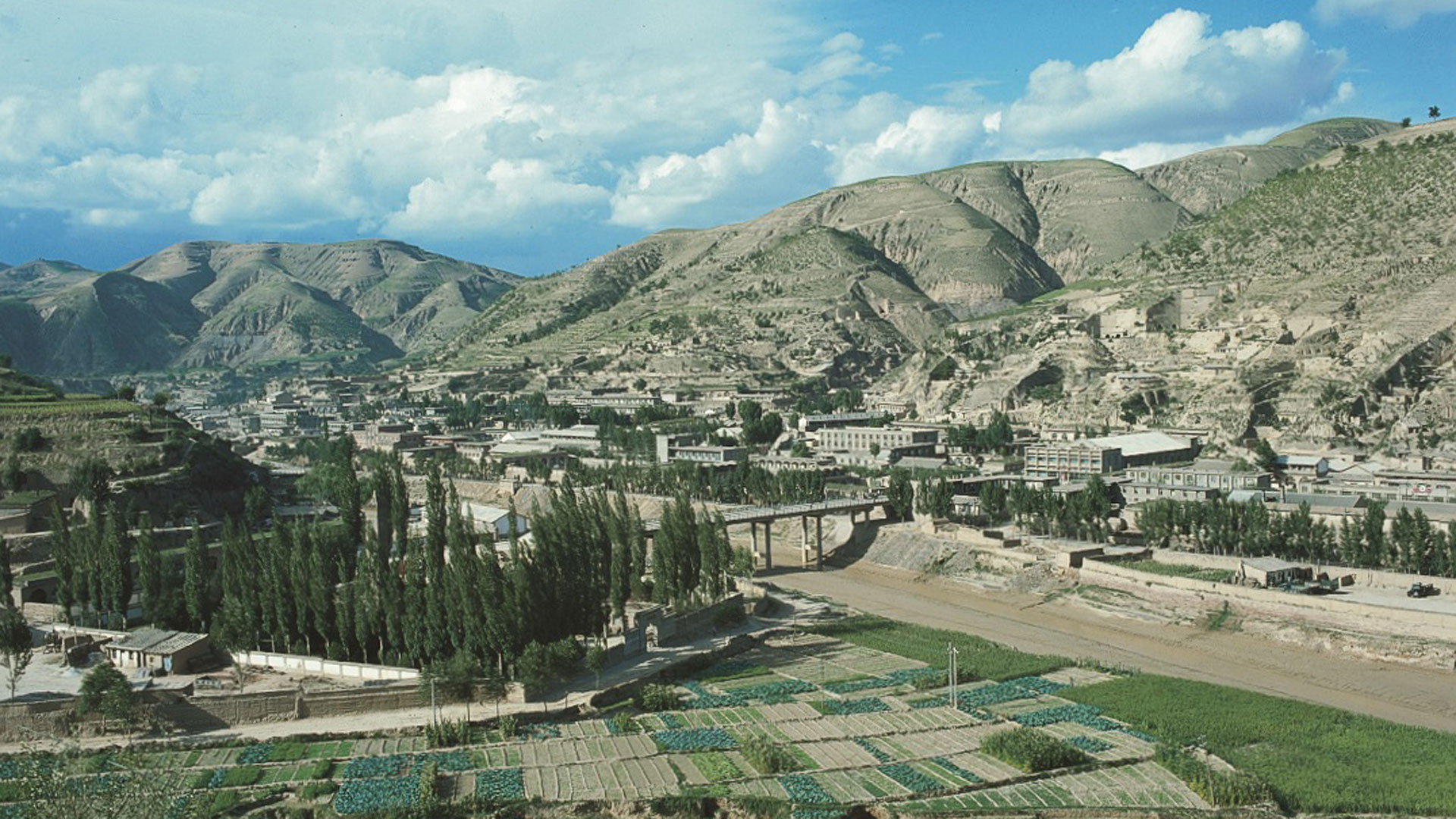 &ldquo;長征&rdquo;&ldquo;萬里長征&rdquo;&ldquo;二萬五千里長征&rdquo;最早出現(xiàn)在什么時候？