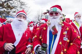 &ldquo;圣誕老人&rdquo;來賽跑