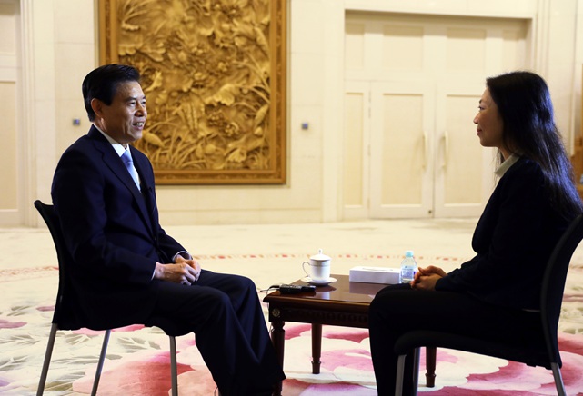 繼續(xù)支持有實(shí)力、有信譽(yù)的民營(yíng)企業(yè)走出去