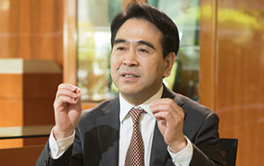 【第二十三期】沈仁康：把&ldquo;服務(wù)民企&rdquo;融入基因，在&ldquo;破解痛點(diǎn)&rdquo;中共生共贏