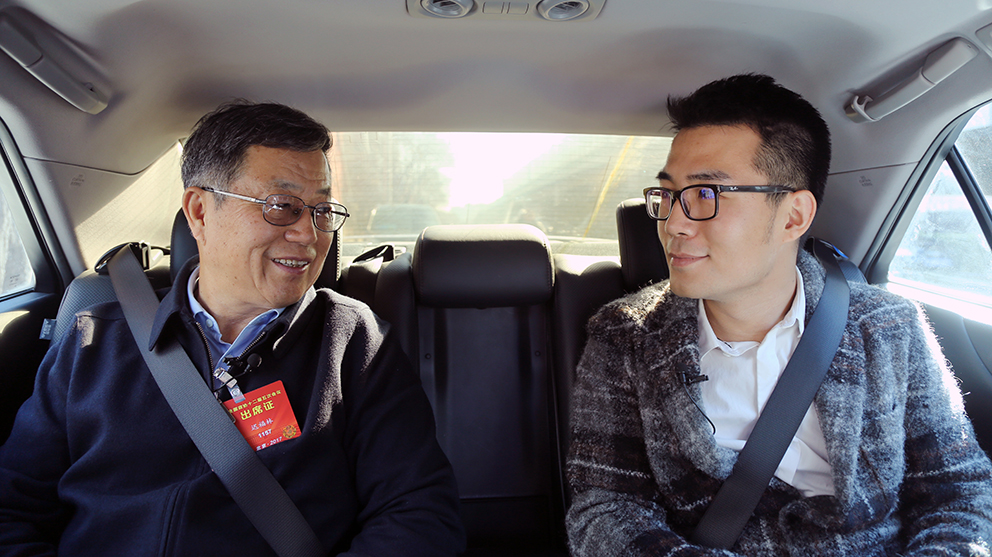 遲福林:關切國際形勢變化 深化以經(jīng)濟轉型為目標的供給側結構性改革