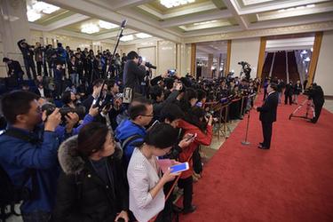 傳遞中國信心與力量&mdash;&mdash;2017年兩會(huì)&ldquo;部長通道&rdquo;和記者會(huì)回眸