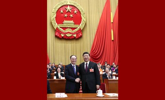 習(xí)近平當(dāng)選國(guó)家主席、中央軍委主席