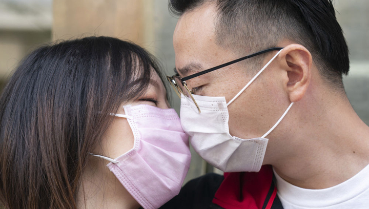 武漢新婚夫妻：經(jīng)此一疫，更懂家的分量