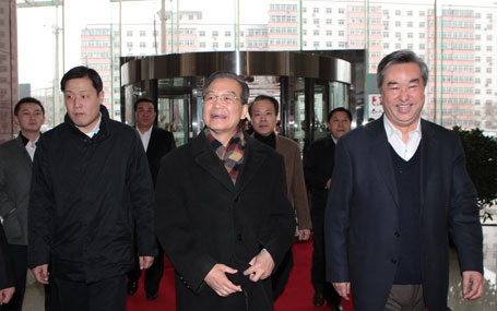 溫家寶抵達(dá)中國(guó)政府網(wǎng)、新華網(wǎng)