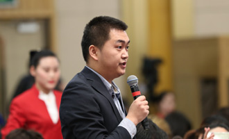 人民日報(bào)記者提問