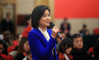 中央電視臺(tái)、中國國際電視臺(tái)記者提問