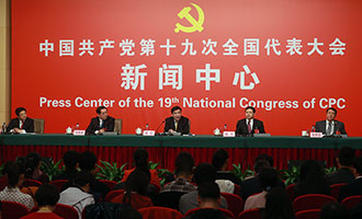 集體采訪(fǎng)活動(dòng)現(xiàn)場(chǎng)