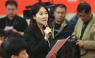 鳳凰衛(wèi)視、鳳凰網(wǎng)記者提問