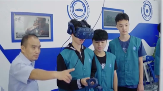 世界青年技能日：人社部&mdash;&mdash;啟動(dòng)技能中國行動(dòng)