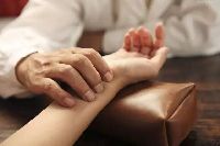 【健康解碼】中醫(yī)藥如何治療股骨頭壞死？