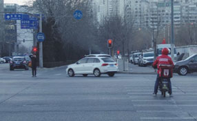 瘋狂&rdquo;外賣(mài) 板子應(yīng)該打在誰(shuí)身上？