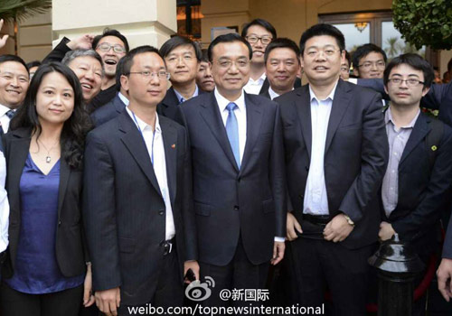 李克強(qiáng)：在非中企了解當(dāng)?shù)匚幕拍茉「?。圖片來(lái)源：&ldquo;新國(guó)際&rdquo;微博。