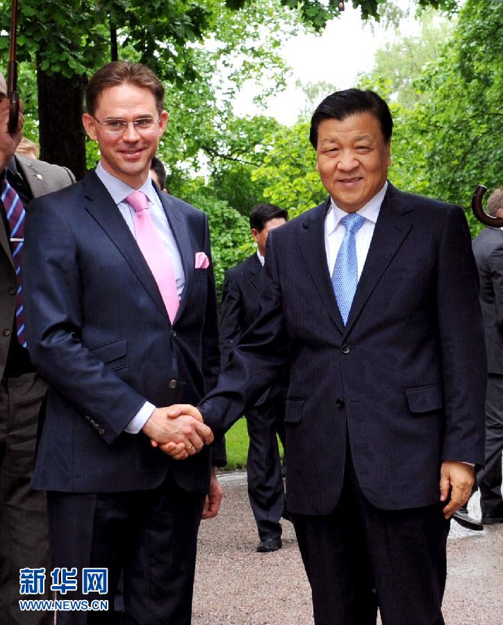 6月12日，中共中央政治局常委、中央書記處書記劉云山在赫爾辛基會見芬蘭總理卡泰寧。 新華社記者饒愛民攝